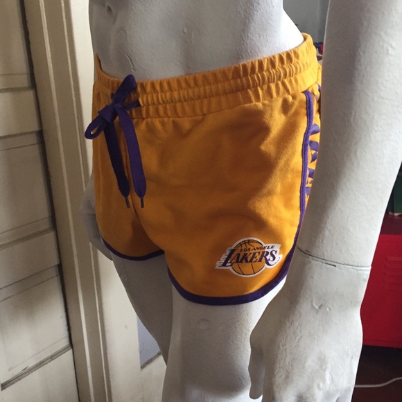 Lakers short shorts - Picture 2 of 5